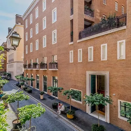 Augusto Imperatore Luxury Lägenhet